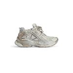 Men’s Runner Sneaker  in Beige